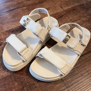 Steve Madden youth girls Mona double band back strap sandal size 13 bone color